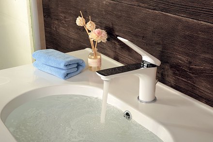 LeMark LM5906CW "ALLEGRO" Смеситель для умывальника хром/белый